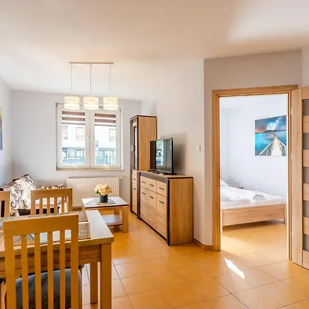 LABA Kołobrzeg Apartamenty BURSZTYNOWE z miejscami postojowymi Zewnętrze zdjęcie