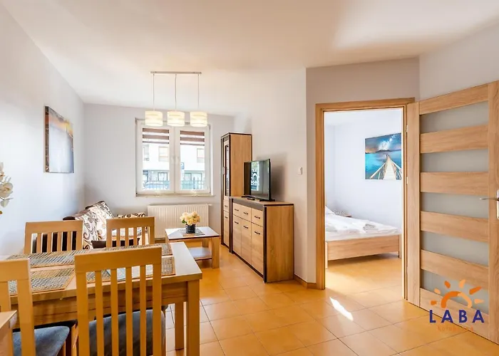 Laba Kolobrzeg Apartamenty Bursztynowe Z Miejscami Postojowymi